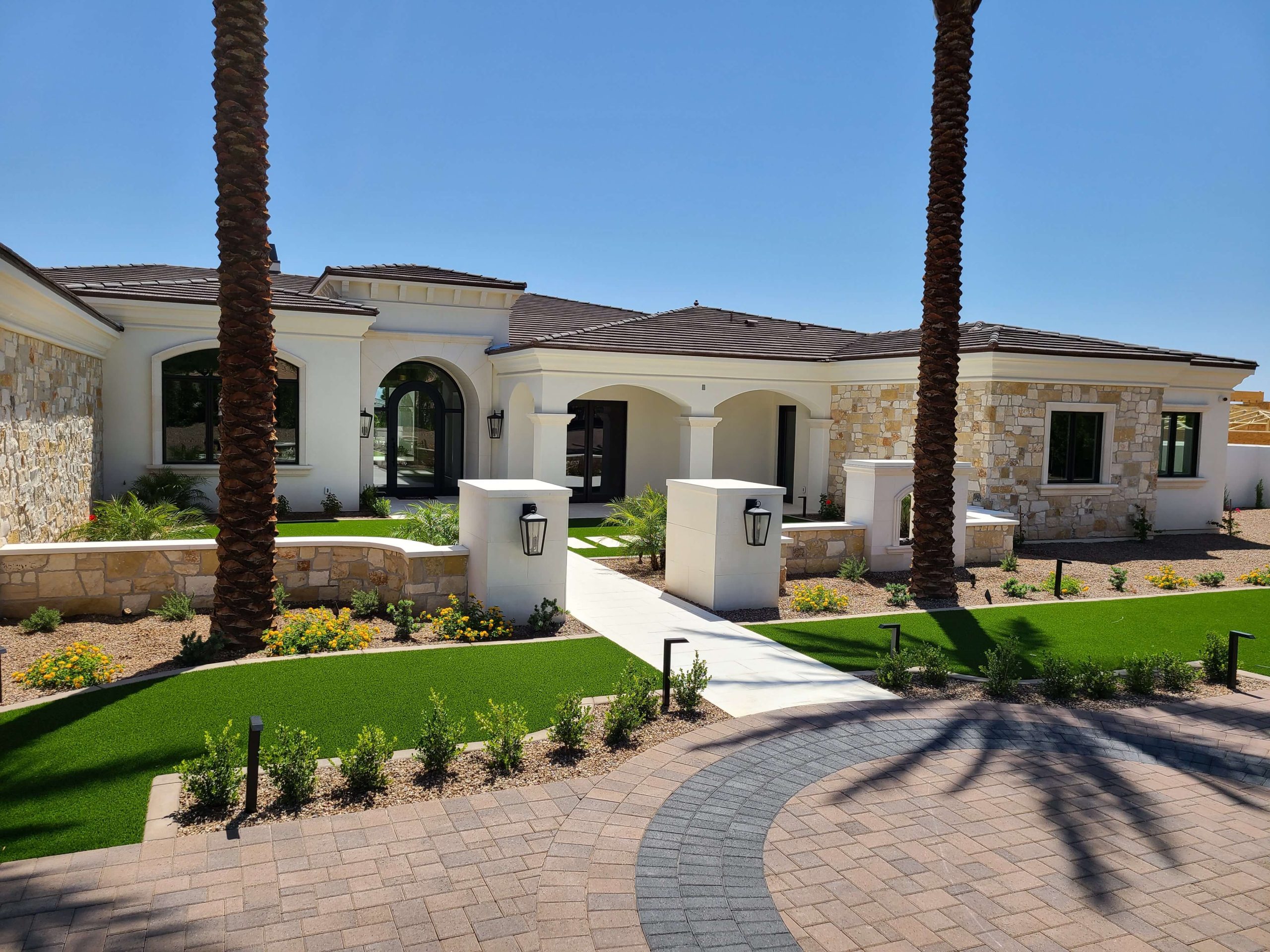 custom luxury landscape installation in Phoenix AZ